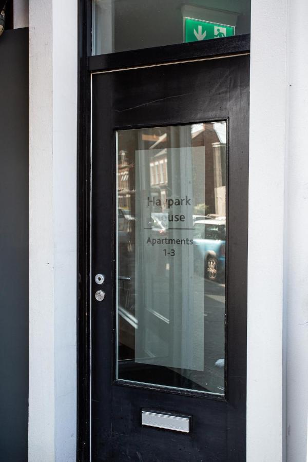 Apartamento Luxury Fully Equipped Kitchen Ormeau Park Belfast Exterior foto